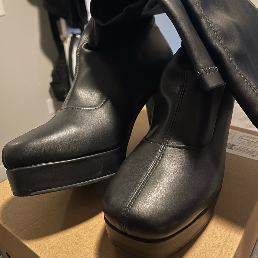 Leather Heel Boots - Picture 3 of 5